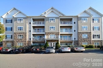 Building Photo - 6605 Central Pacific Ave