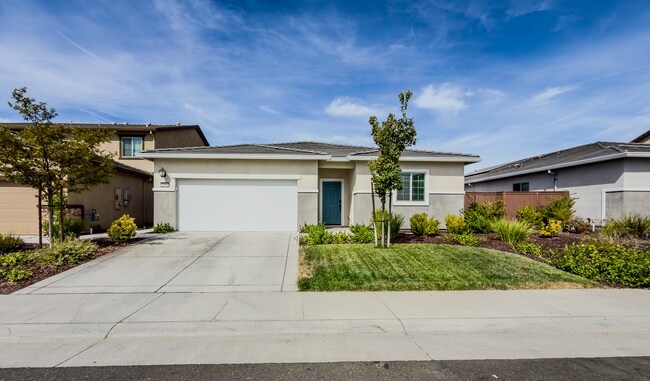 Building Photo - 2048 Ballet Way