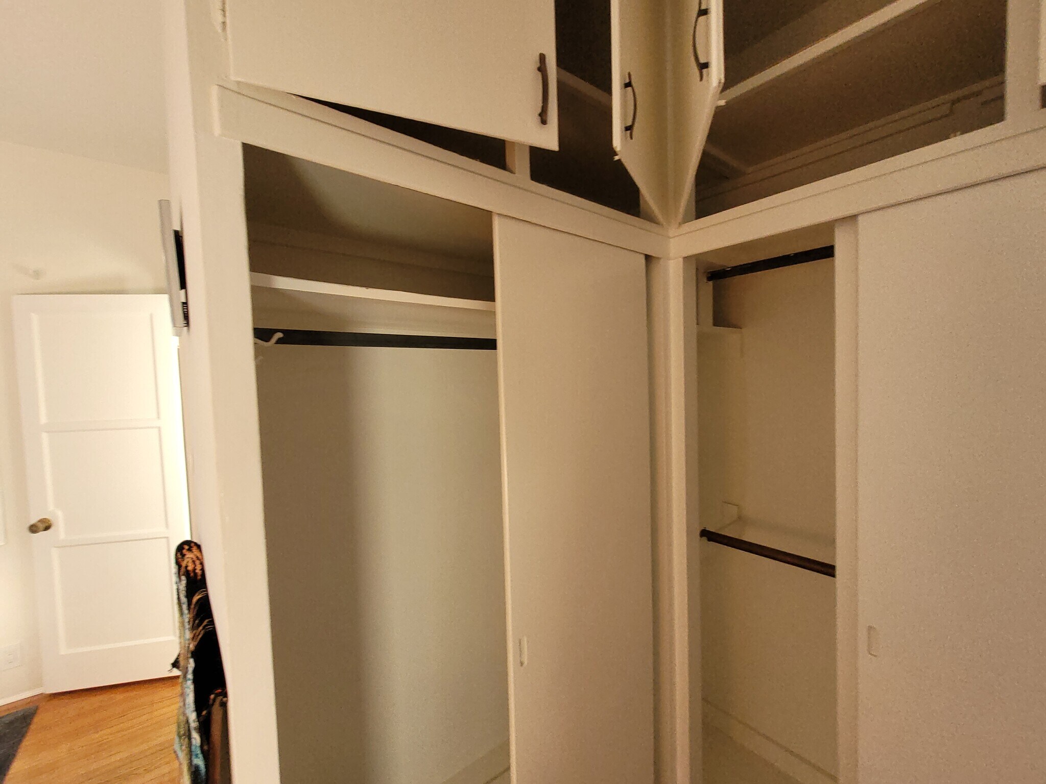 Building Photo - 10528 Ayres Ave