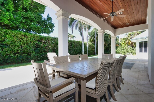 Building Photo - 750 Portside Dr