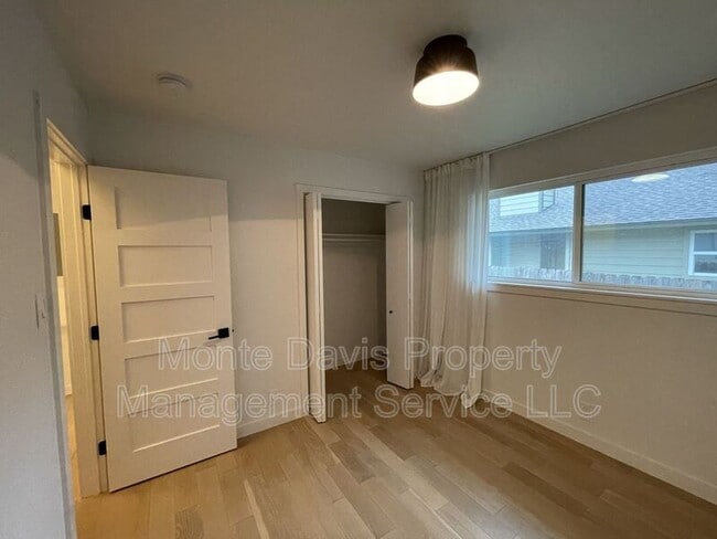 Building Photo - 9908 Brasher Dr