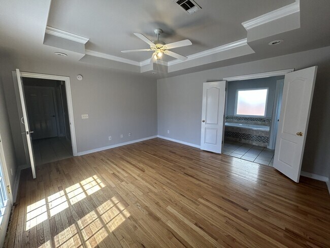 Building Photo - 4335 Georgia St