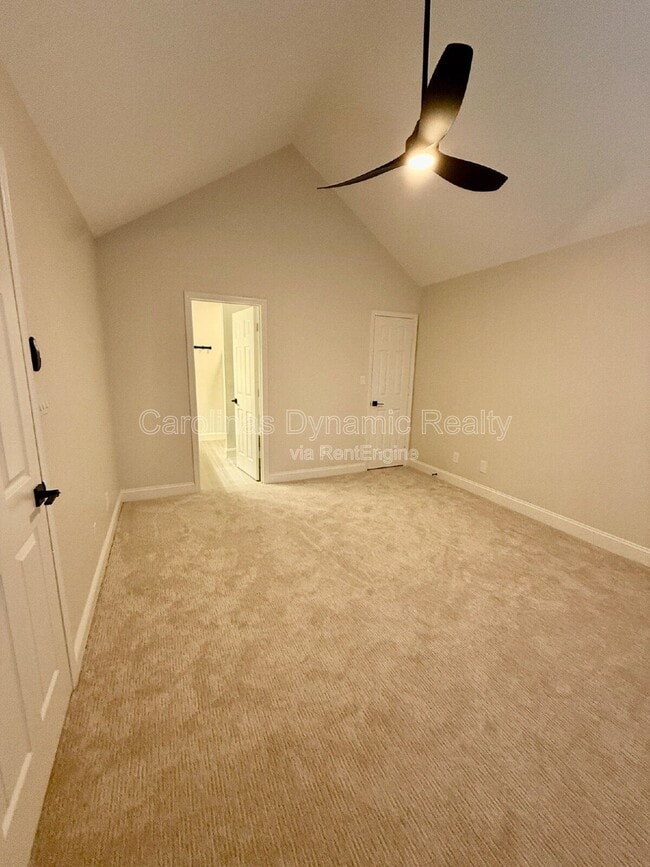 Building Photo - 8811 Roseton Ln