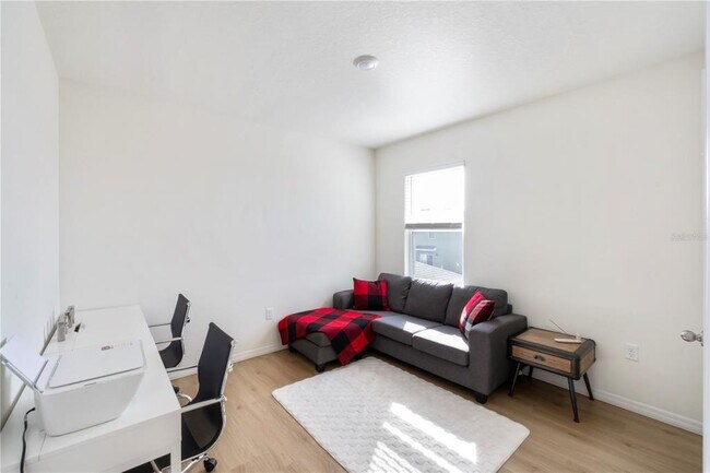 Building Photo - 2630 Angel Fls Dr