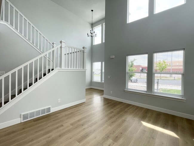 Building Photo - Awesome Corner Townhome at Mountain Ridge!
