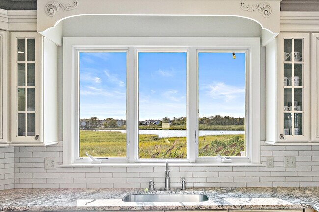 Building Photo - 30 Columbus Dr