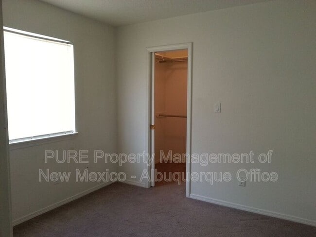 Building Photo - 200 Valle Vista Dr