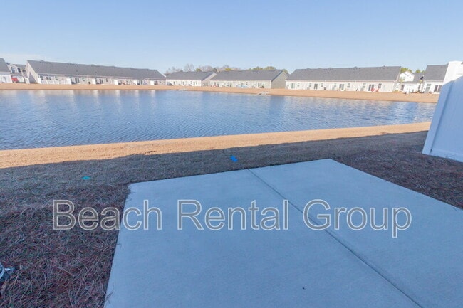 Building Photo - 1375 Speedway St