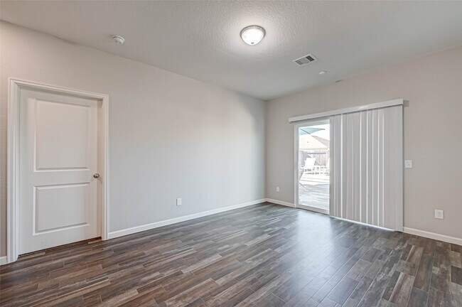 Building Photo - 10133 Pappas Dr
