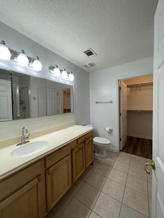 Building Photo - 200 S Houston Springs Blvd