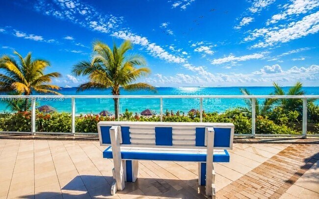 Building Photo - 2030 S Ocean Dr