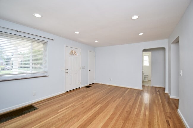 Building Photo - 7293 Chetbert Dr