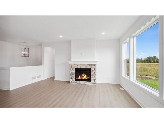 Building Photo - 2133 Westpointe Dr