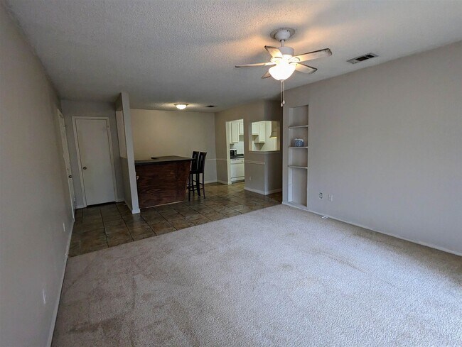 Building Photo - 7002 Lanier Dr