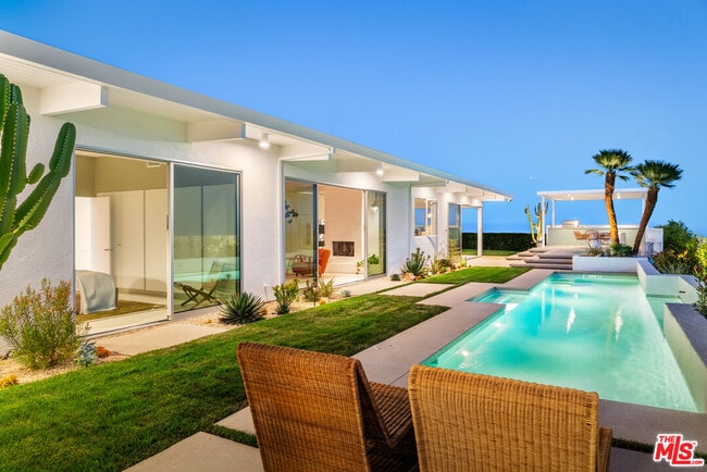 Building Photo - 1227 Tellem Dr