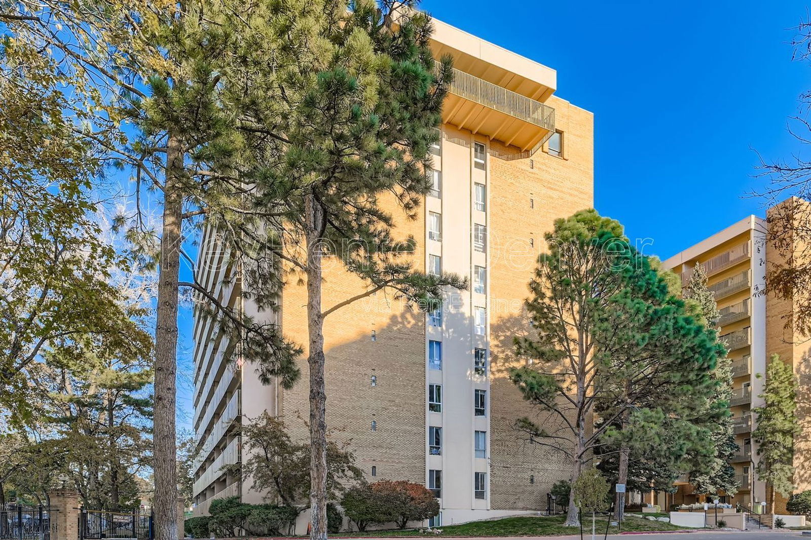 Building Photo - 8060 E Girard Ave