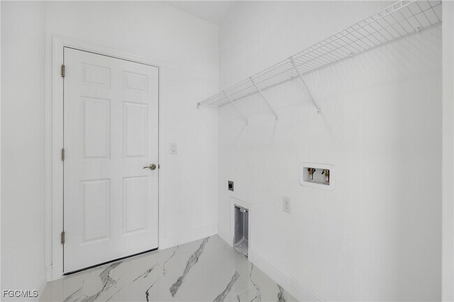 Building Photo - 306 NW 27th Ave