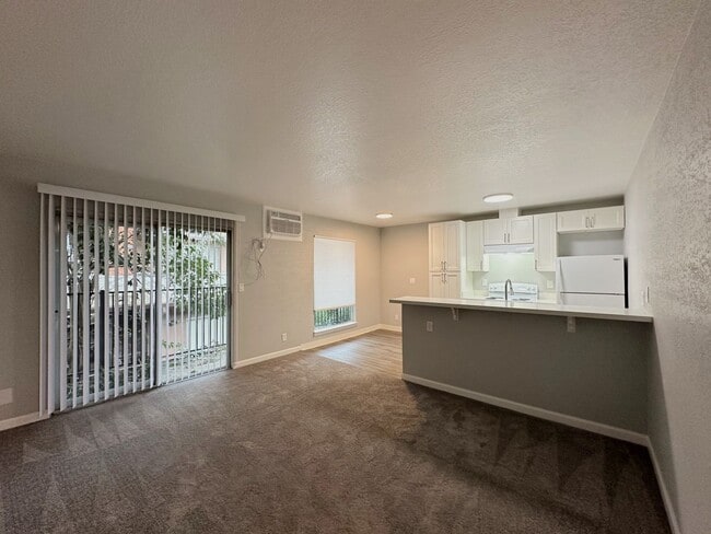 Interior Photo - Lincoln Crest Apartments - 6248 Gettysburg...