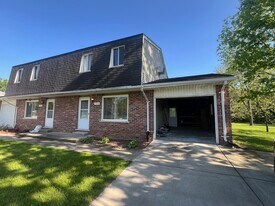 Building Photo - 2336 Peppermill Rd