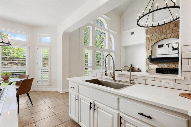 Building Photo - 7008 Cusseta Cove