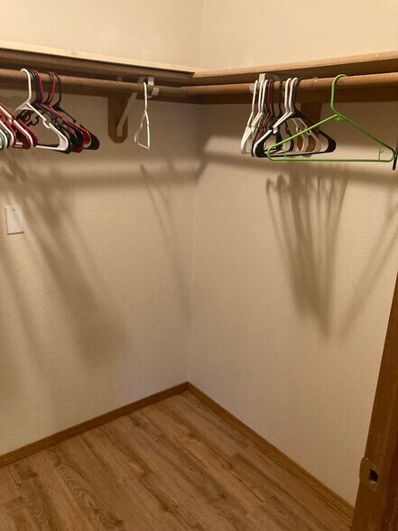 Building Photo - 104 Mill St