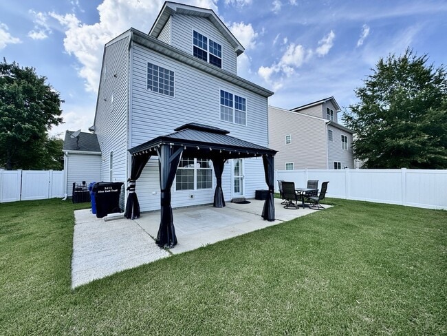 Building Photo - First-Time Rental, Available July 1st! Attached Garage - 2 Primary Suites - Pet-Friendly (Under 4...