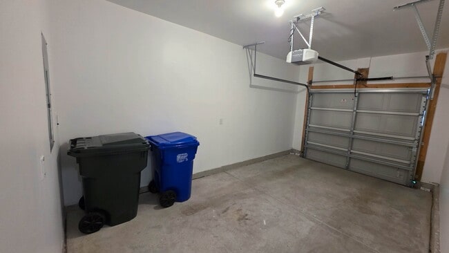 Building Photo - 1129 Blueback Herring Wy