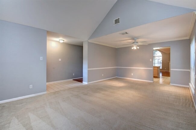 Building Photo - 2114 Whirlaway Dr