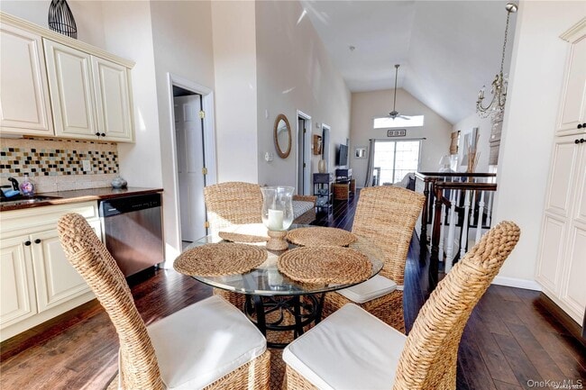 Building Photo - 67 Vermont St