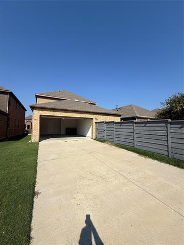 Building Photo - 6033 Dandelion Dr