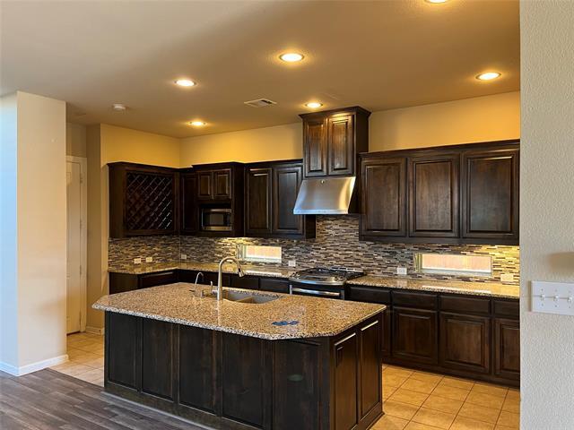 Building Photo - 1112 Amber Rose Way