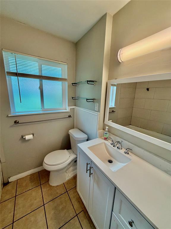 Building Photo - 2201 Lanier Dr