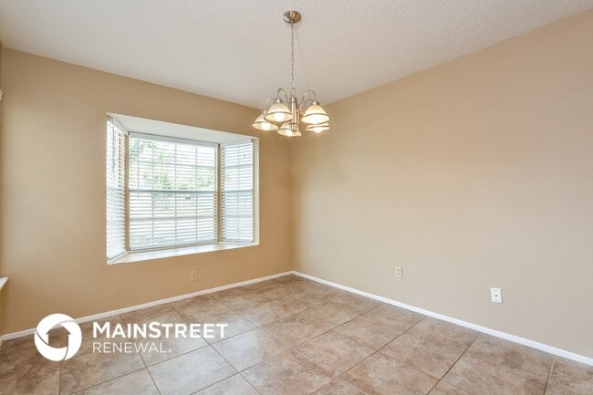 Building Photo - 2375 Moonstone Ave