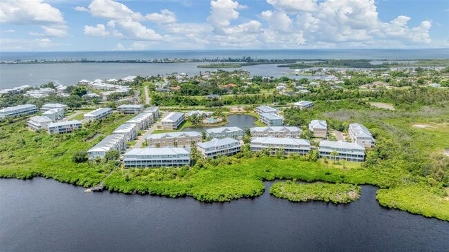 Building Photo - 10395 Coral Landings Ln