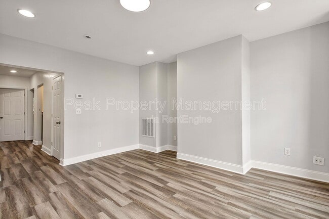 Building Photo - 2504 E Leigh St