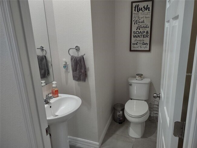 Building Photo - 2429 Varenna Loop