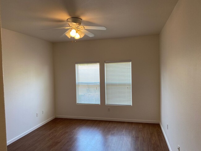 Building Photo - Summerlin!!! Gated!! Downstairs unit!! Tan...