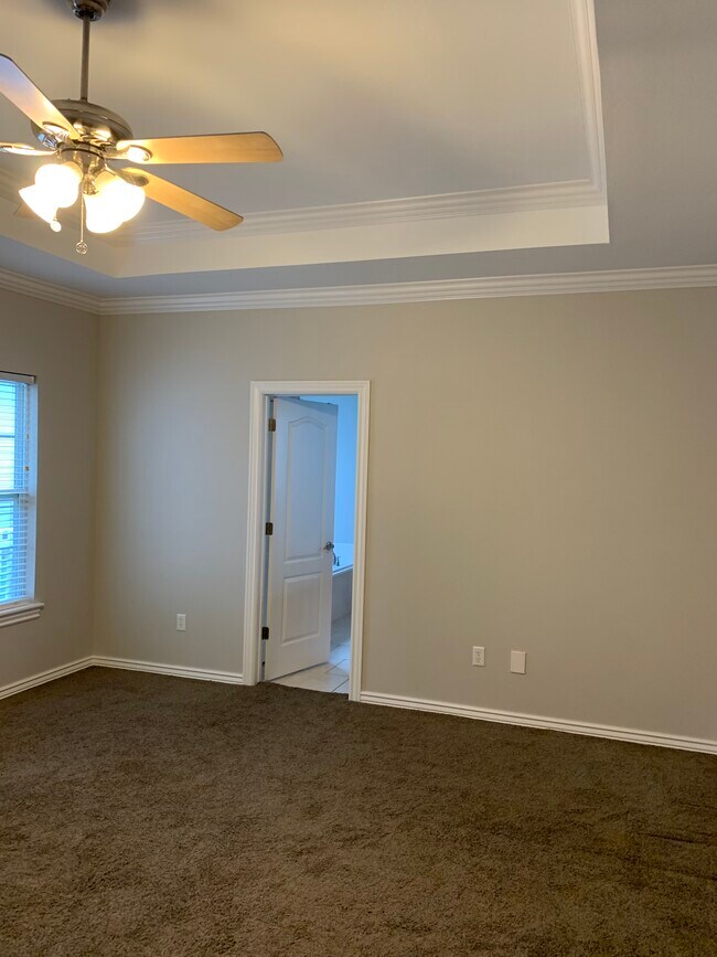 Building Photo - 1507 NE Benjamin Greens