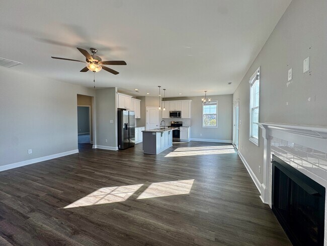 Building Photo - 15 Jones Crk Ln