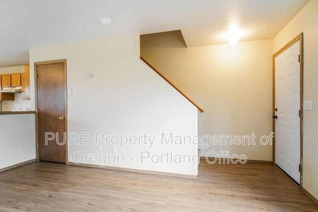 Building Photo - 2619 SE 125th Ave