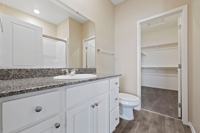 Building Photo - Spacious Single Level with Stunning Mounta...