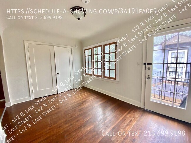 Building Photo - 442 N Lake St