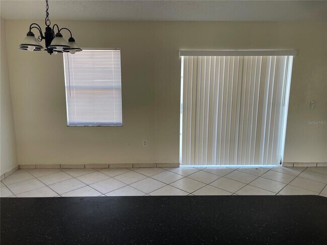 Building Photo - 326 Chelmsford Ct