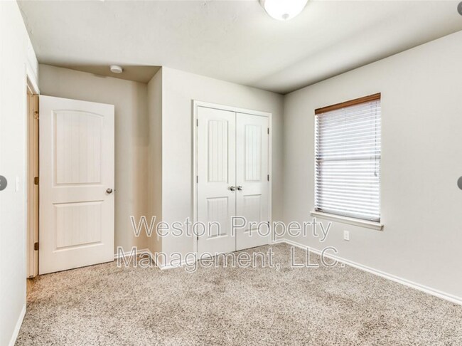 Building Photo - 1709 Choctaw Wood Dr