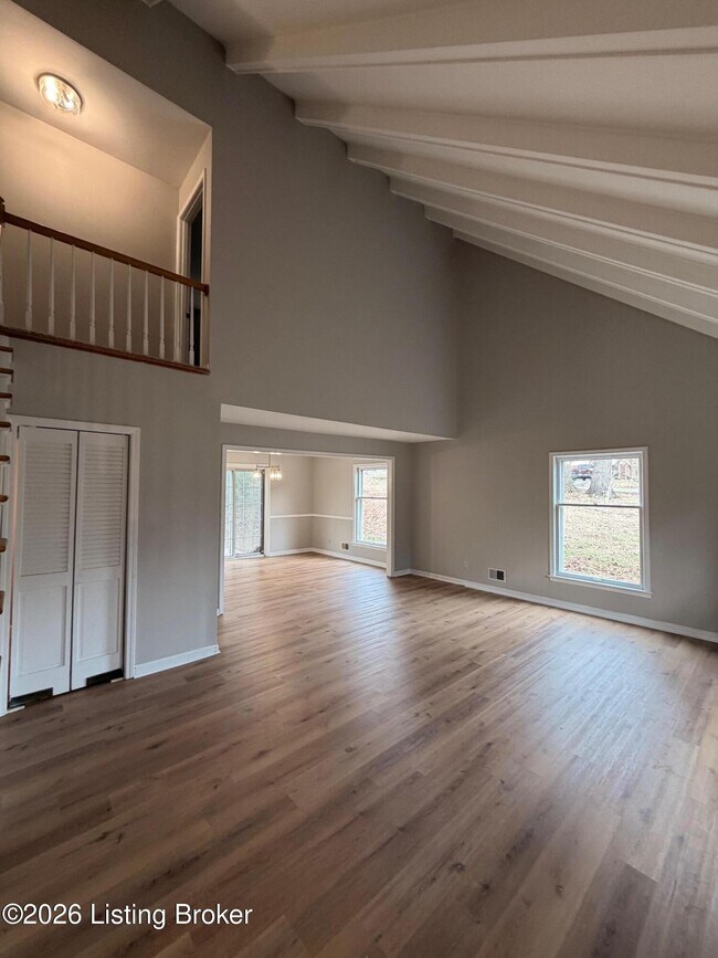 Building Photo - 634 Cherrywood Dr