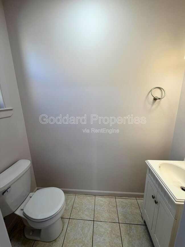 Building Photo - 12 E 22nd St