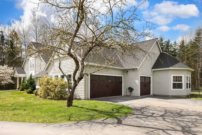 Building Photo - 5bd/3.5ba Duvall Home