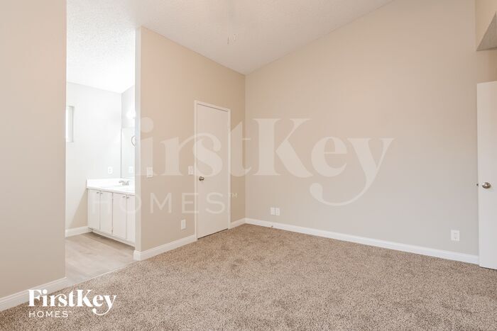 Building Photo - 5700 Odessa Dr
