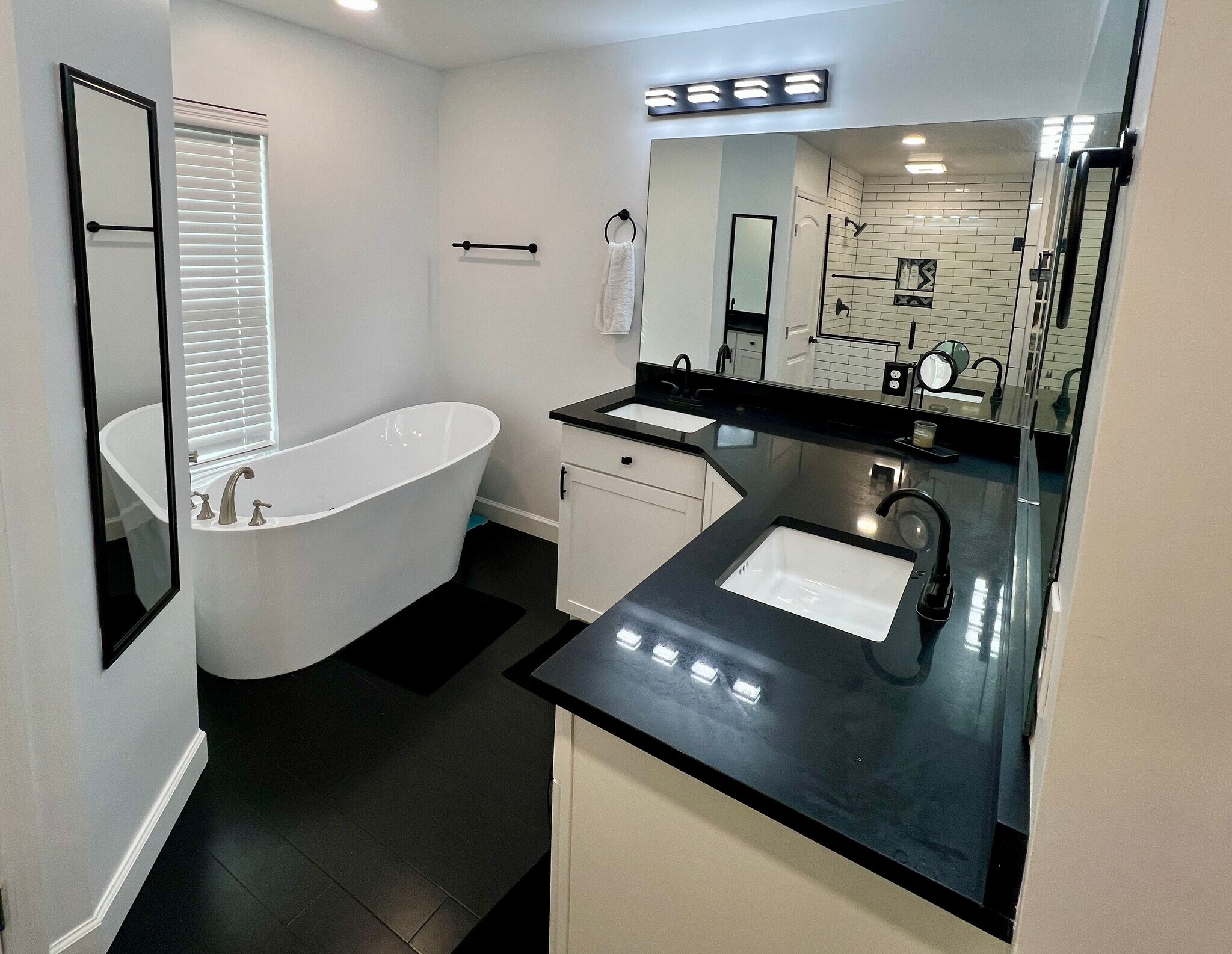 Primary Bath - Double Vanity and Soaking Tub - 4531 Embry Rd