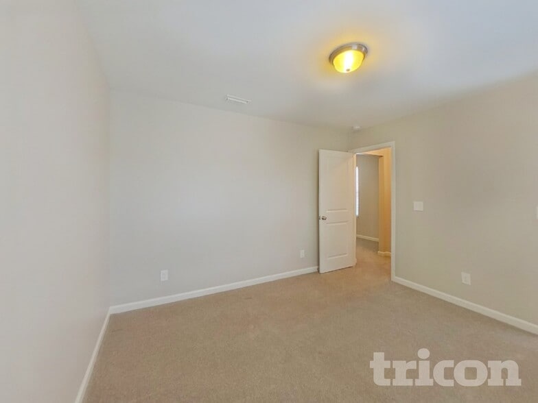 Building Photo - 515 Rook Rd